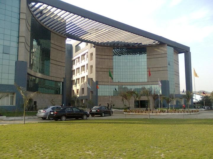 Royal Global University Guwahati Academic Building photo 1