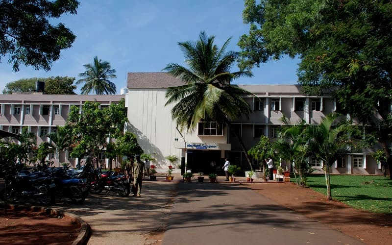 KLE University Belgaum College Campus photo 5