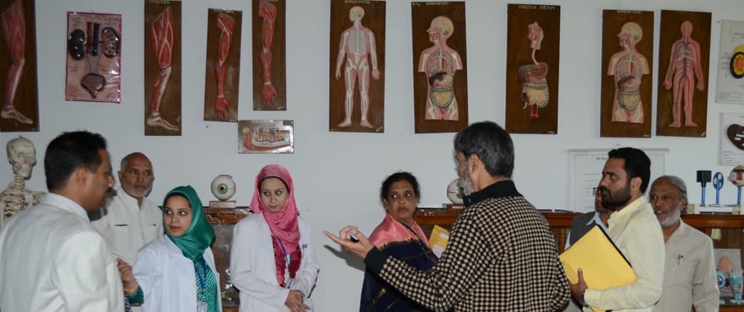 Kashmir Tibbia College Hospital and Research Centre Bandipora College Labs photo 3