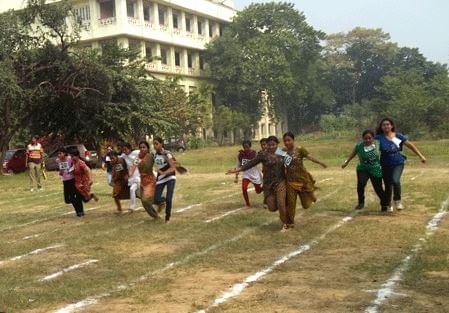 Lady Brabourne College Kolkata Extra Curriculars photo 3
