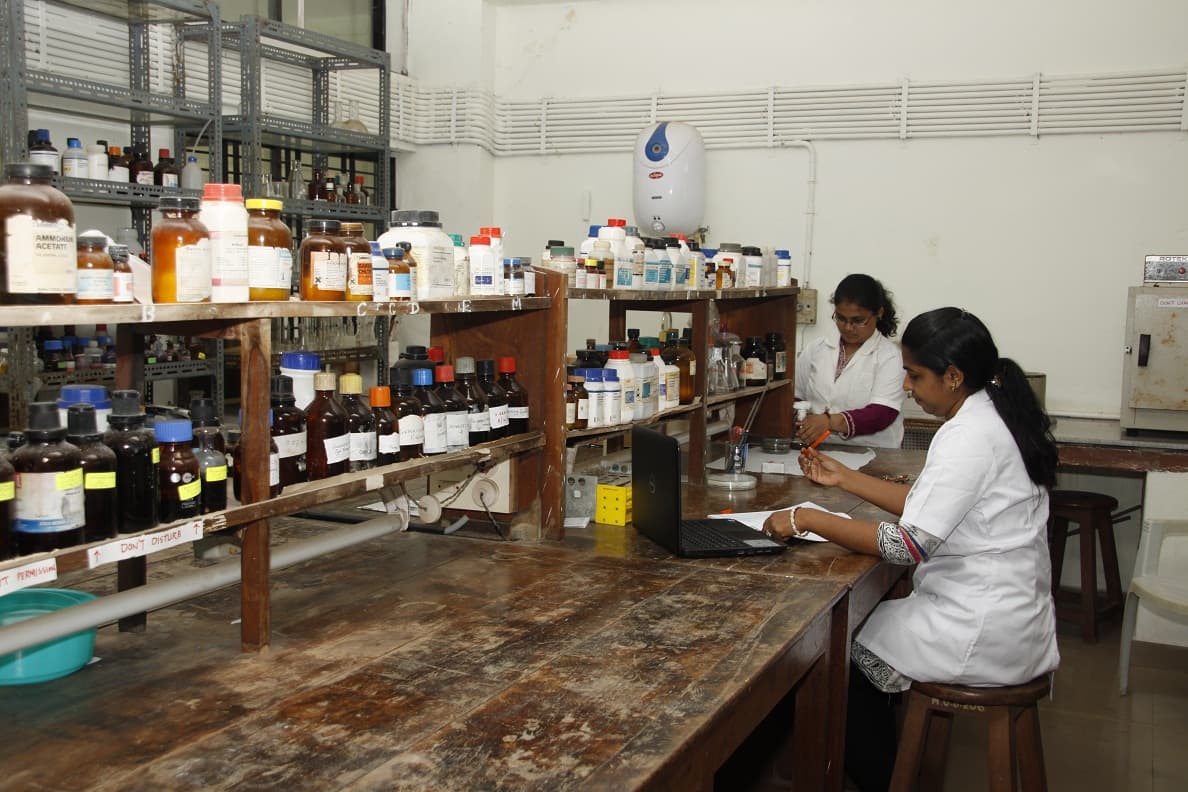 Mangalore University Laboratory and Classroom photo 4