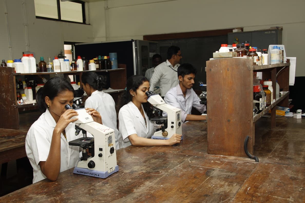 Mangalore University Laboratory and Classroom photo 5