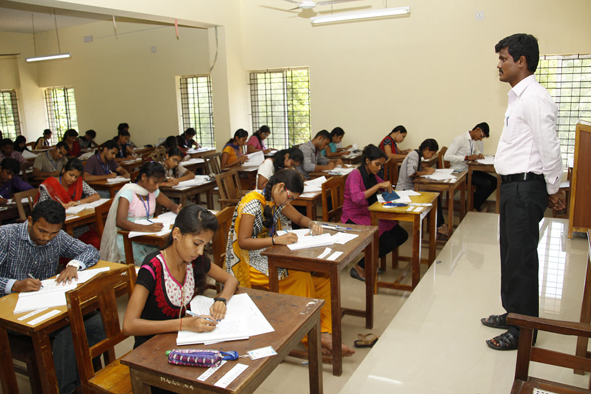 Mangalore University Laboratory and Classroom photo 8