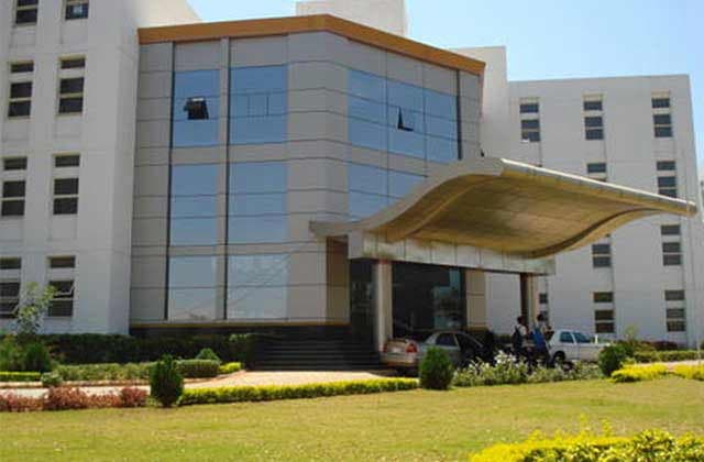 Chandra Chellappan College of Education Namakkal Campus Building photo 2