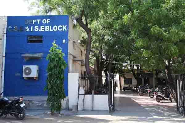 Rao Bahadur Y Mahabaleshwarappa Engineering College Bellary Academic Building photo 5