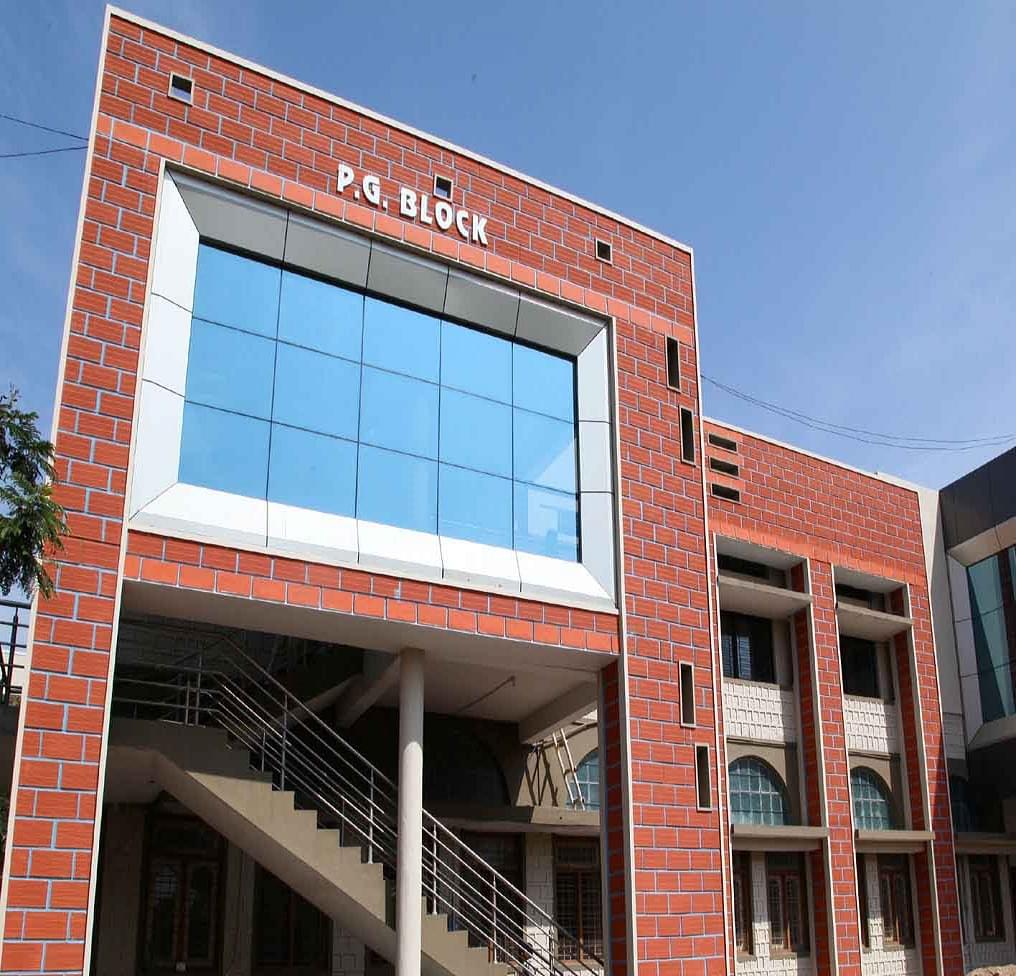 Rao Bahadur Y Mahabaleshwarappa Engineering College Bellary Academic Building photo 6