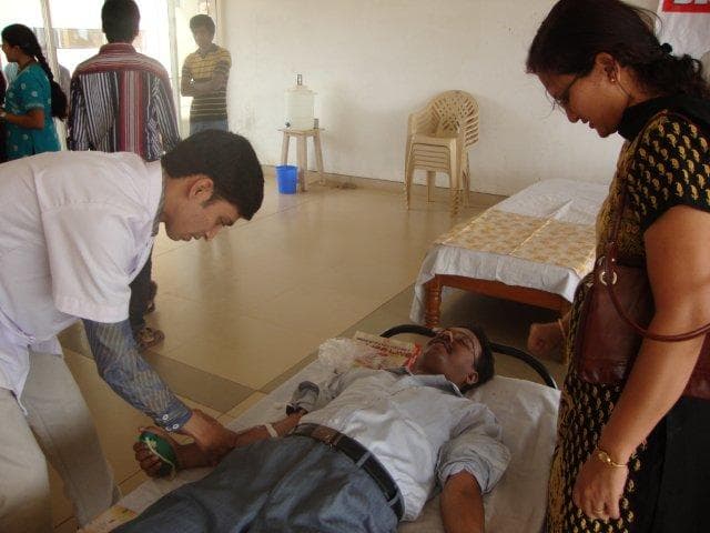 KLE Institute of Technology Hubli Blood Donation Camp photo 3
