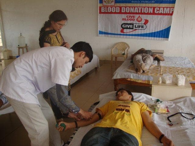 KLE Institute of Technology Hubli Blood Donation Camp photo 5