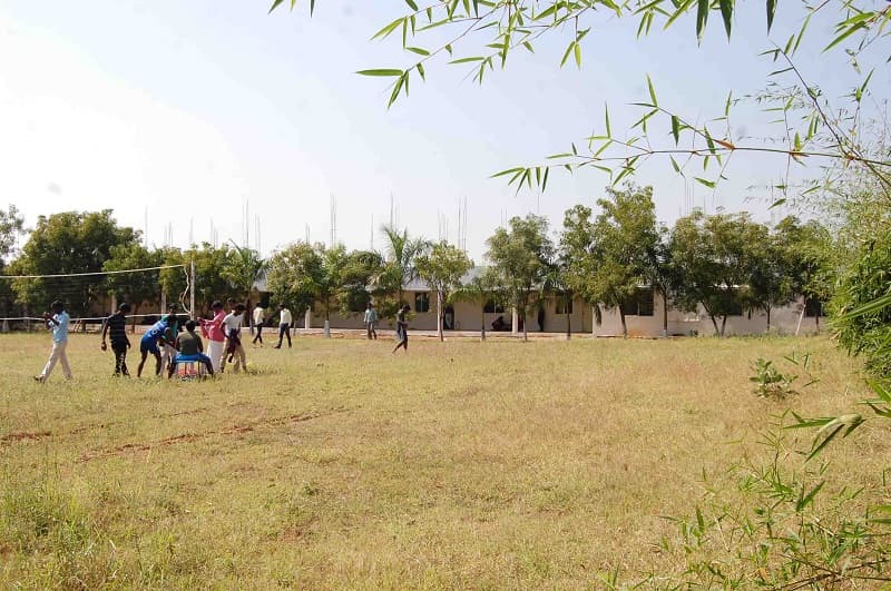 Samy College of Education Dharmapuri Academic Building and Playground photo 1