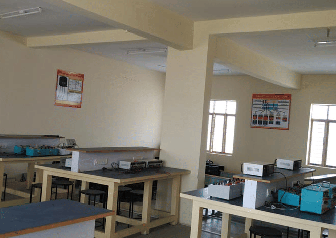 PNS Institute of Technology Bangalore Campus laboratory photo 5