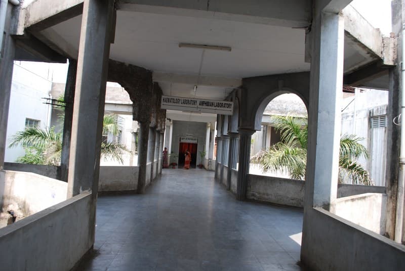 Khaja Bandanawaz Institute of Medical Sciences Gulbarga Academic Building photo 4