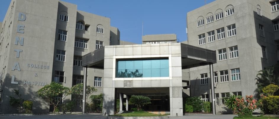 Govt. Dental College & Hospital Jamnagar Academic Building photo 1
