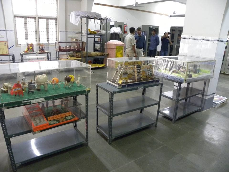 Govt. Dental College & Hospital Jamnagar Campus Laboratory photo 2