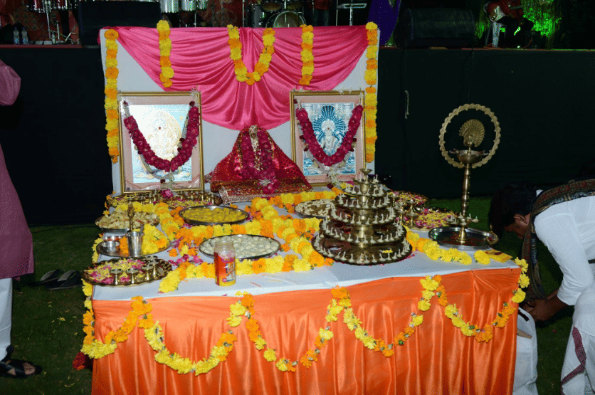 Karnavati School of Dentistry, Karnavati University Gandhinagar Campus Festival photo 4