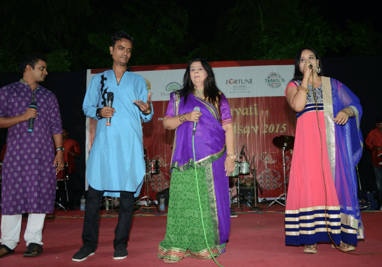 Karnavati School of Dentistry, Karnavati University Gandhinagar Campus Festival photo 2