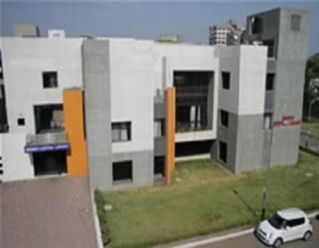 Surat Municipal Institute of Medical Education & Research Academic Building photo 8