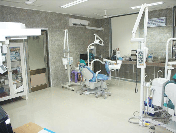 Government Dental College & Hospital Ahmedabad Campus Laboratory photo 1