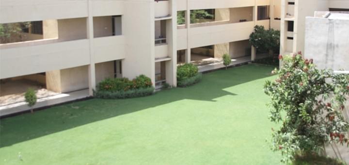 College of Dental Science & Research Centre Ahmedabad Academic Building photo 2