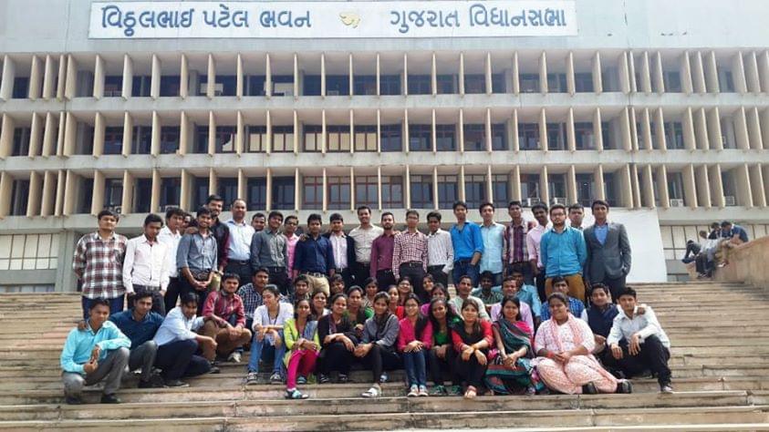 N S Patel Arts College Anand Academic Building photo 3