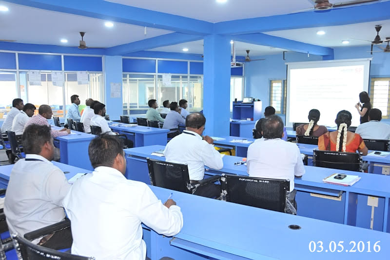 Vel Tech Dr. RR & Dr. SR Technial University, Vel Tech Business School Chennai Classroom photo 1