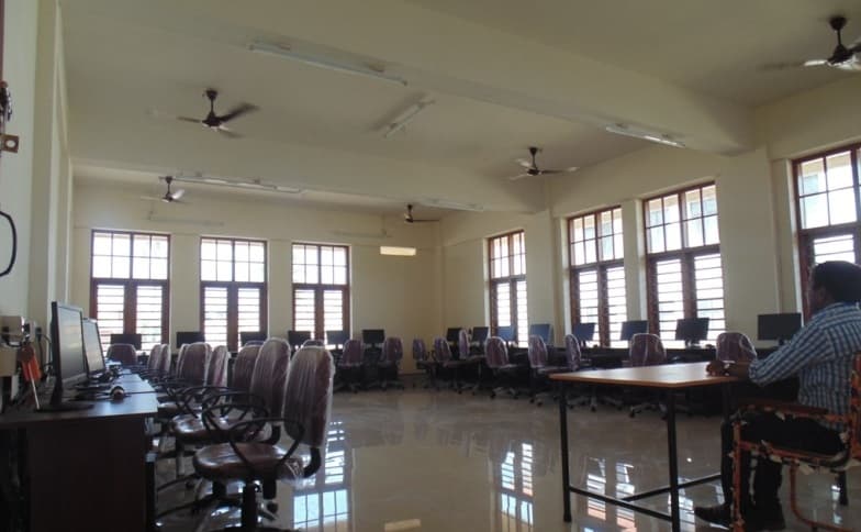 College of Engineering Muttathara Thiruvananthapuram Laboratory photo 2