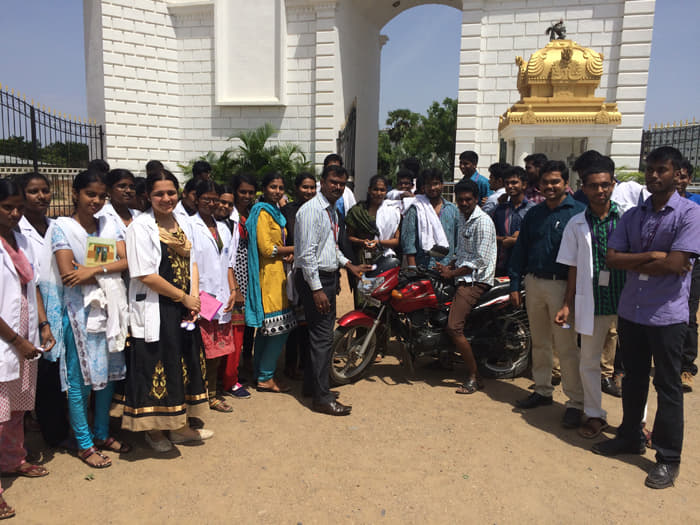 Chennai Medical College Hospital and Research Centre Tiruchirappalli Road Safety  Awareness Programme photo 7