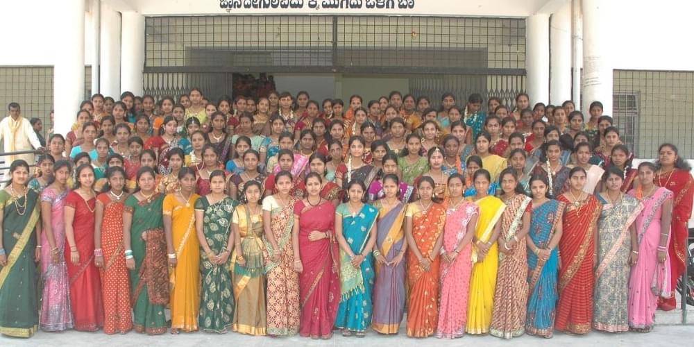 Government First Grade College for Women Holenarasipur Extra Curriculars photo 3