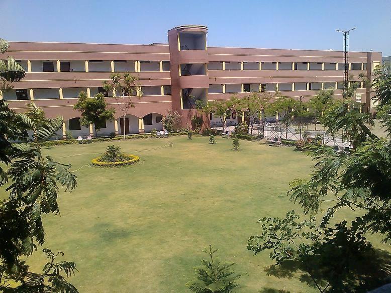 Dr. A. P. J. Abdul Kalam University Indore Academic Building photo 7