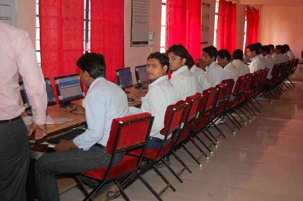 Dr. A. P. J. Abdul Kalam University Indore Campus Laboratory & Computer Lab photo 7