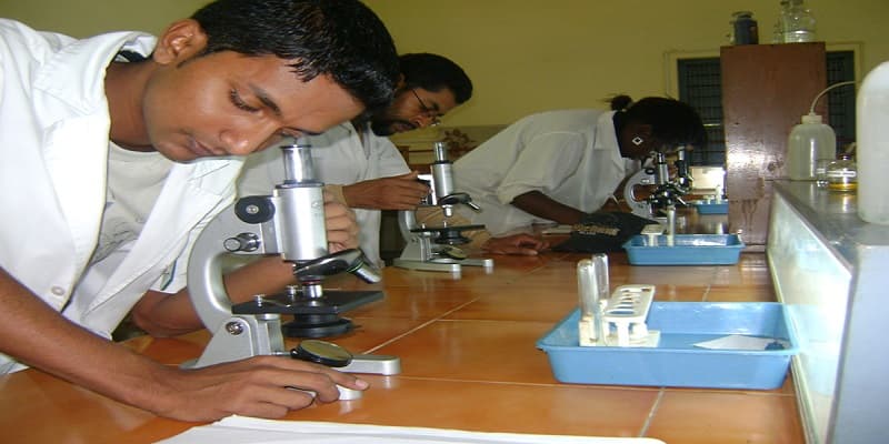 Farooqia College of Pharmacy Mysore laboratories photo 1
