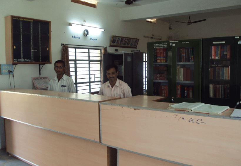 SJMV BAJSS Arts and Commerce College for Women Ranibennur Library and Lab photo 3