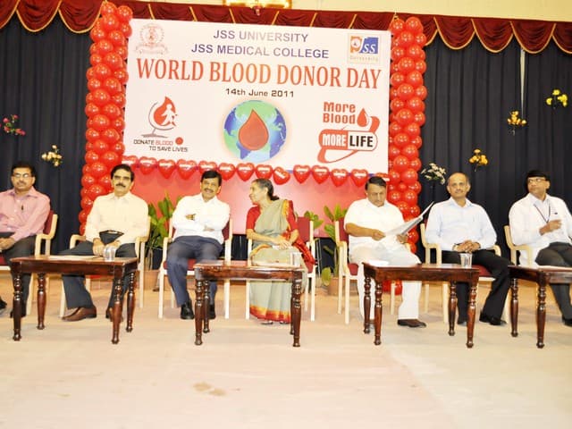 JSS Medical College and Hospital Mysore World Blood Donor Day at College photo 1