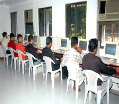 Anand Institute of Business Studies college campus photo 3