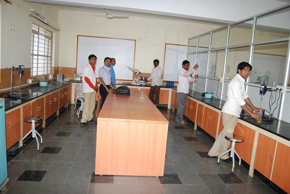 Luqman College of Pharmacy Gulbarga facility photo 5