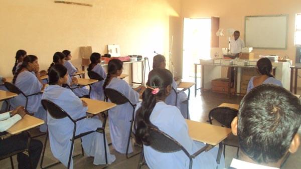 T.M.A.E. Society's College of Education Haveri Labouratory photo 2