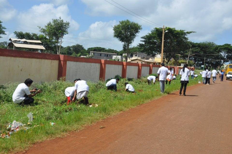 KLE University's College of Pharmacy Belagavi Events photo 2