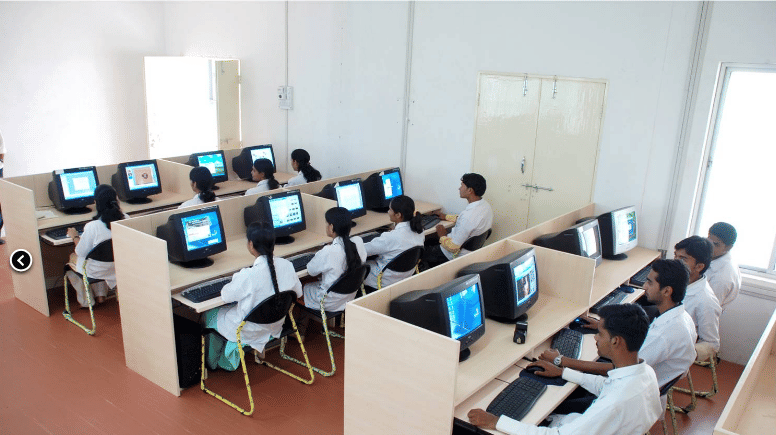 Arvind College of Pharmacy Satara Building Infrastructure photo 3