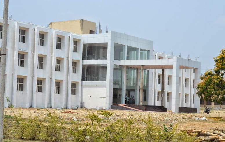 Sharavathi Dental College and Hospital Shimoga Academic Building photo 2