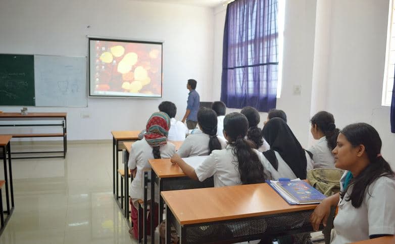 Sharavathi Dental College and Hospital Shimoga College Library and Classroom photo 3
