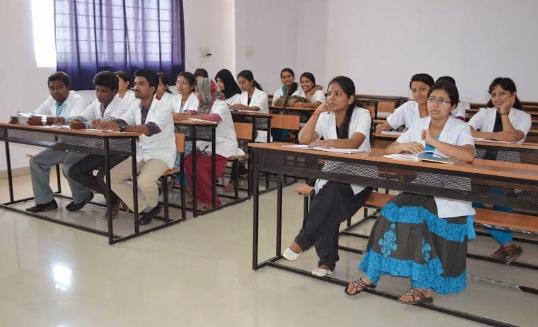Sharavathi Dental College and Hospital Shimoga College Library and Classroom photo 4