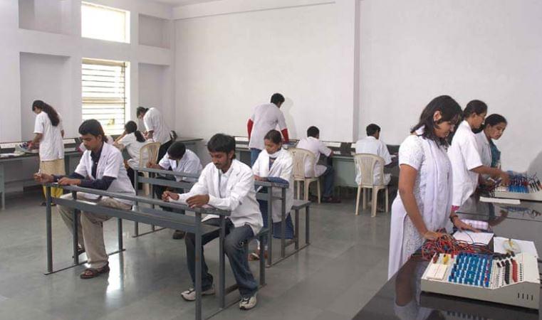 Vidya Vikas College of Nursing Mysore Labs and Library photo 3