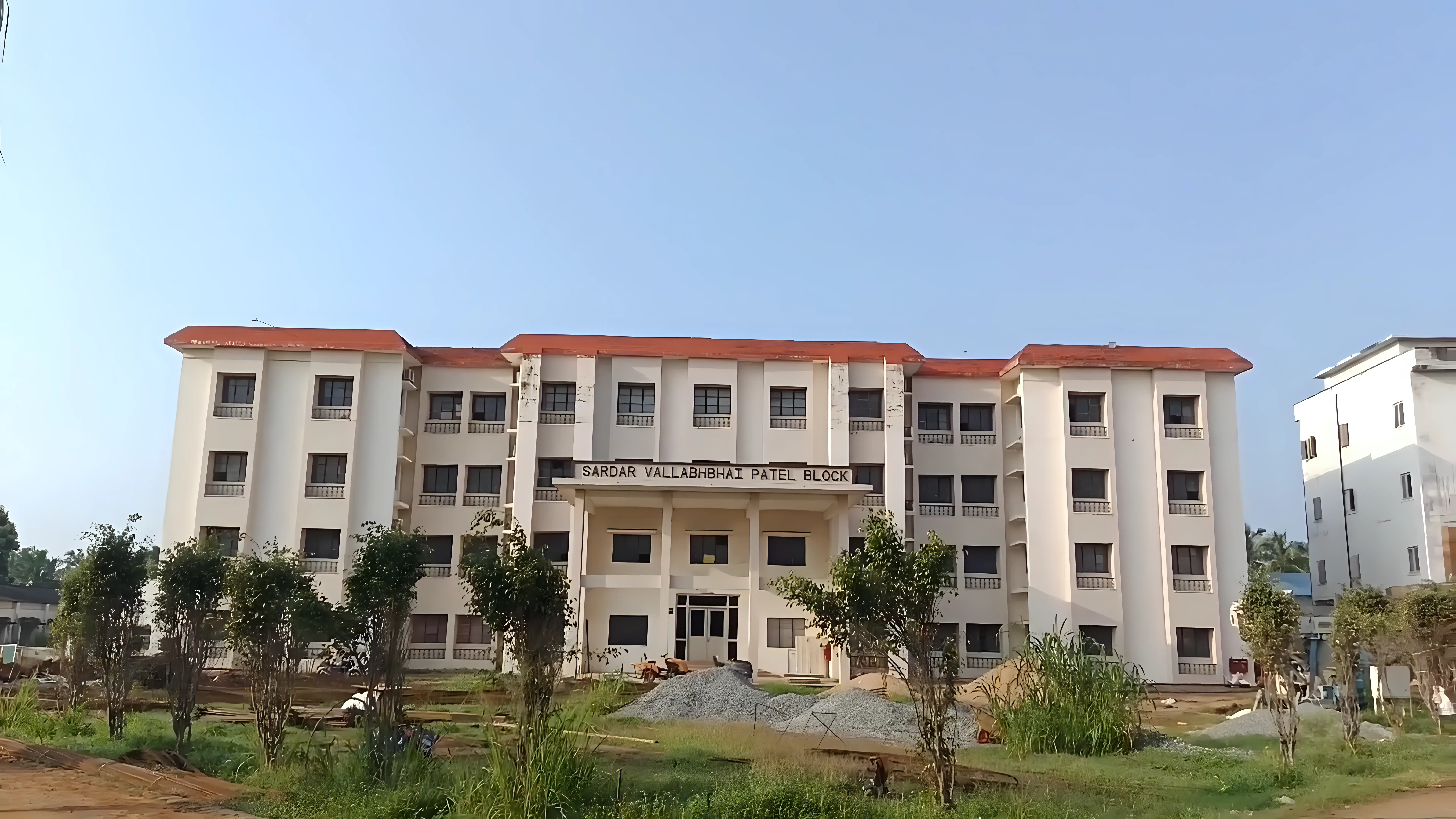 Raghu Engineering College Visakhapatnam Academic Infrastructure photo 2