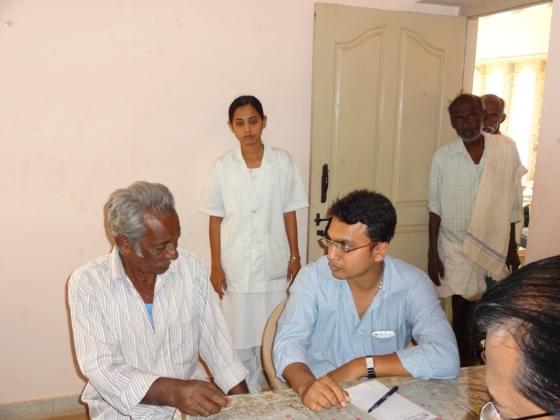 Shridevi Institute Of Medical Sciences & Research Hospital Tumkur Free Medical Checkup Camp photo 2