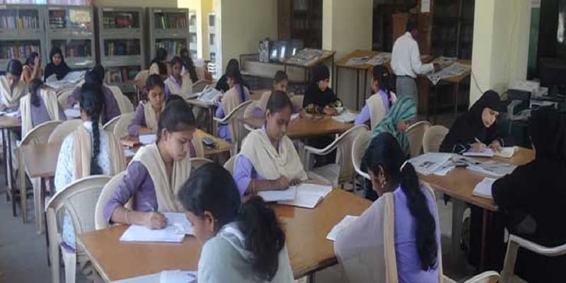 SECAB A.R.S. Inamdar Arts, Science & Commerce College for Women Bijapur Library photo 1