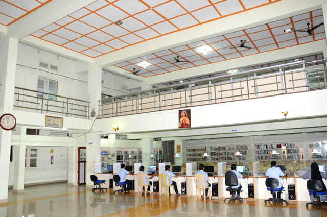Universal College and School of Nursing Bangalore Facility photo 1