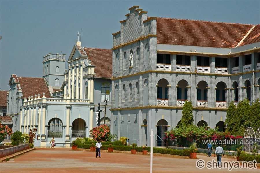 St. Aloysuis Evening College Mangalore Academic Building photo 3