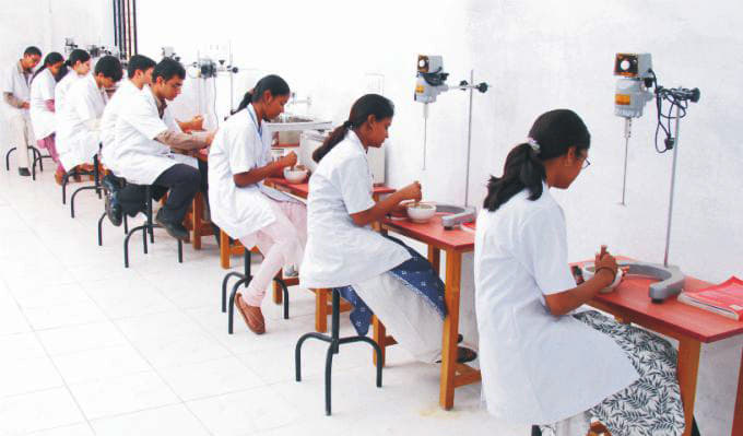 Shree Devi College of Pharmacy Mangalore Laboratory photo 8