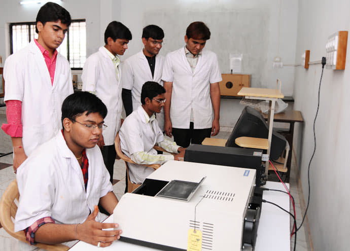 Shree Devi College of Pharmacy Mangalore Laboratory photo 4