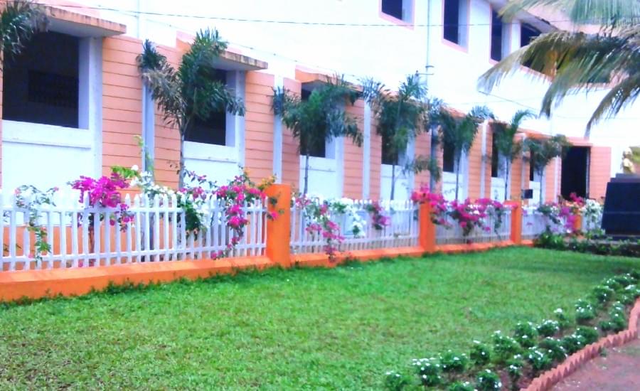 Dnyanprassarak Mandal's College of Arts Science Commerce Management Studies & Technology Bardez Academic Building photo 1