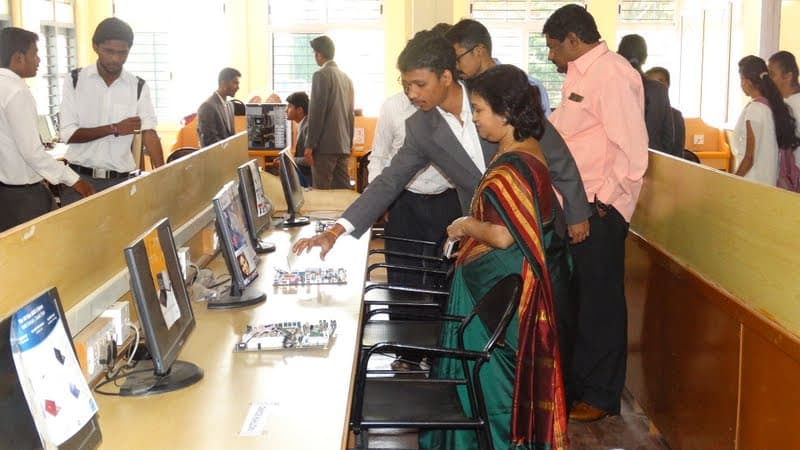 C.S.I. College Of Commerce Dharwad Facilities photo 2